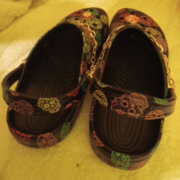 Brand New CROCS Dias De Los Meurtos Day of the Dead Size 12 Original Jibbitz - Picture 3 of 6